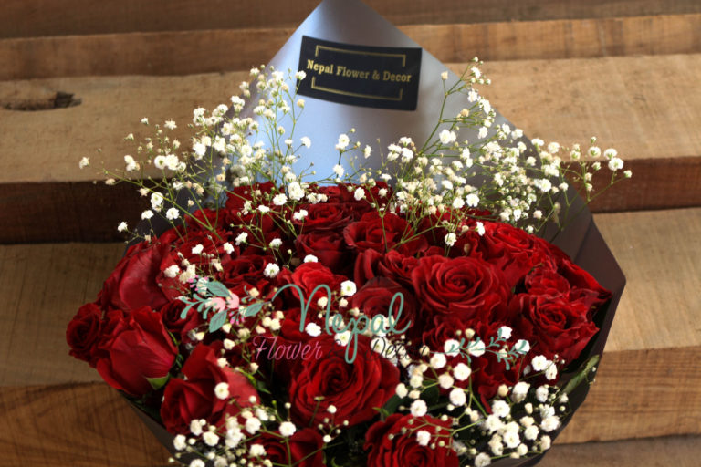 Aroyal black send shinny black red rose Nepal flowers to nepal